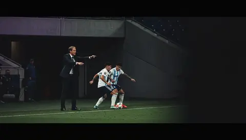 Thomas Tuchel on the touchline during England's World Cup 2026 semi-final against Argentina in Atlanta