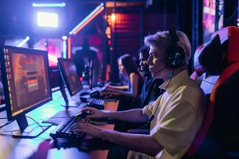 Abstract flat-vector esports arena with purple and lime stage lighting, CS2 tournament broadcast atmosphere